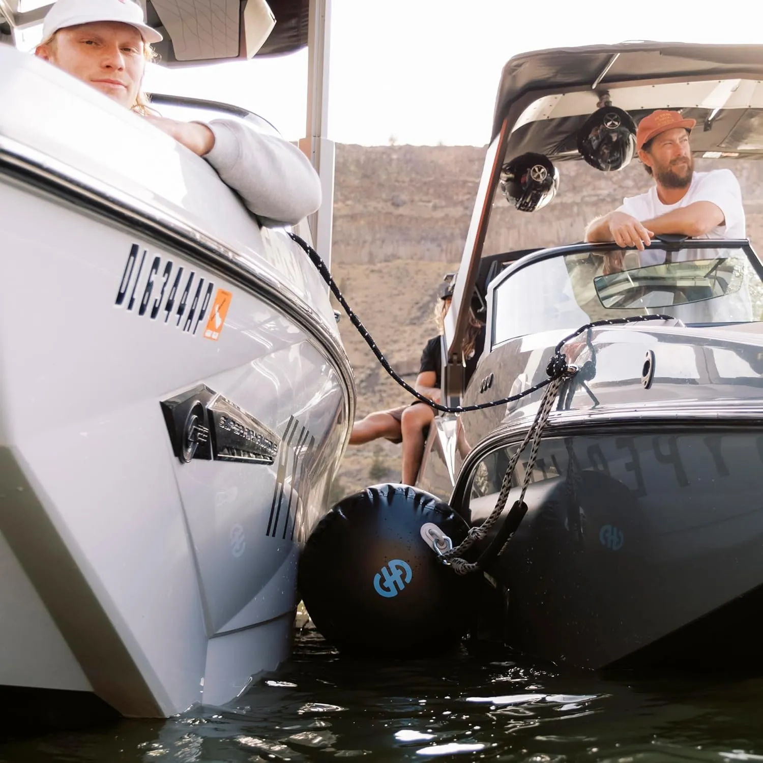 Boat Bumper - Inflatable Dock & Tie-Up Protection - Durable UV Material - Double Welded Seams - Easy Setup - Includes Tie-Down Cleats & Ropes - 20 Ft - Black