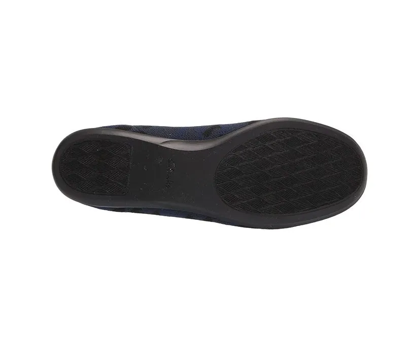 Clarks Women's Carly Dream Navy Camo