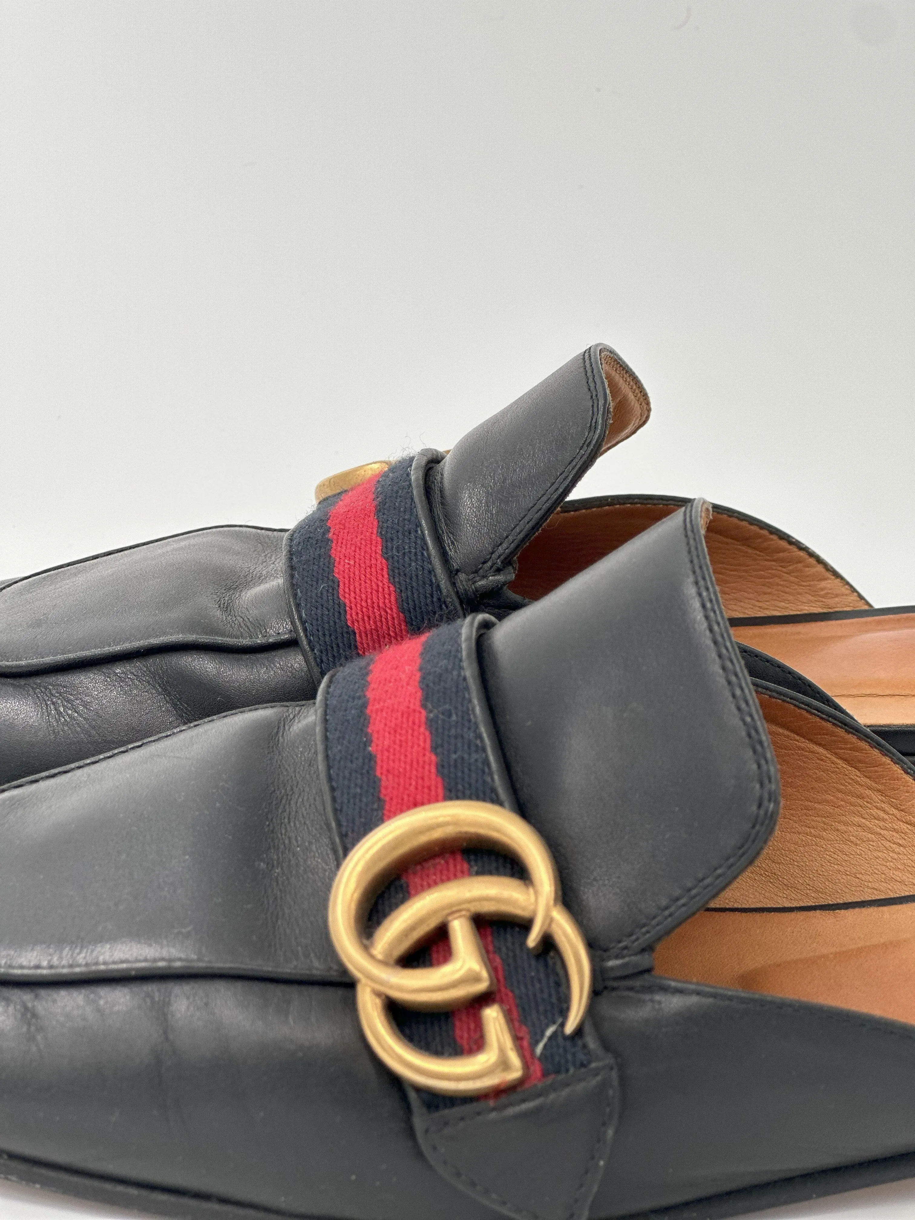 GUCCI Black Slip-On Mules