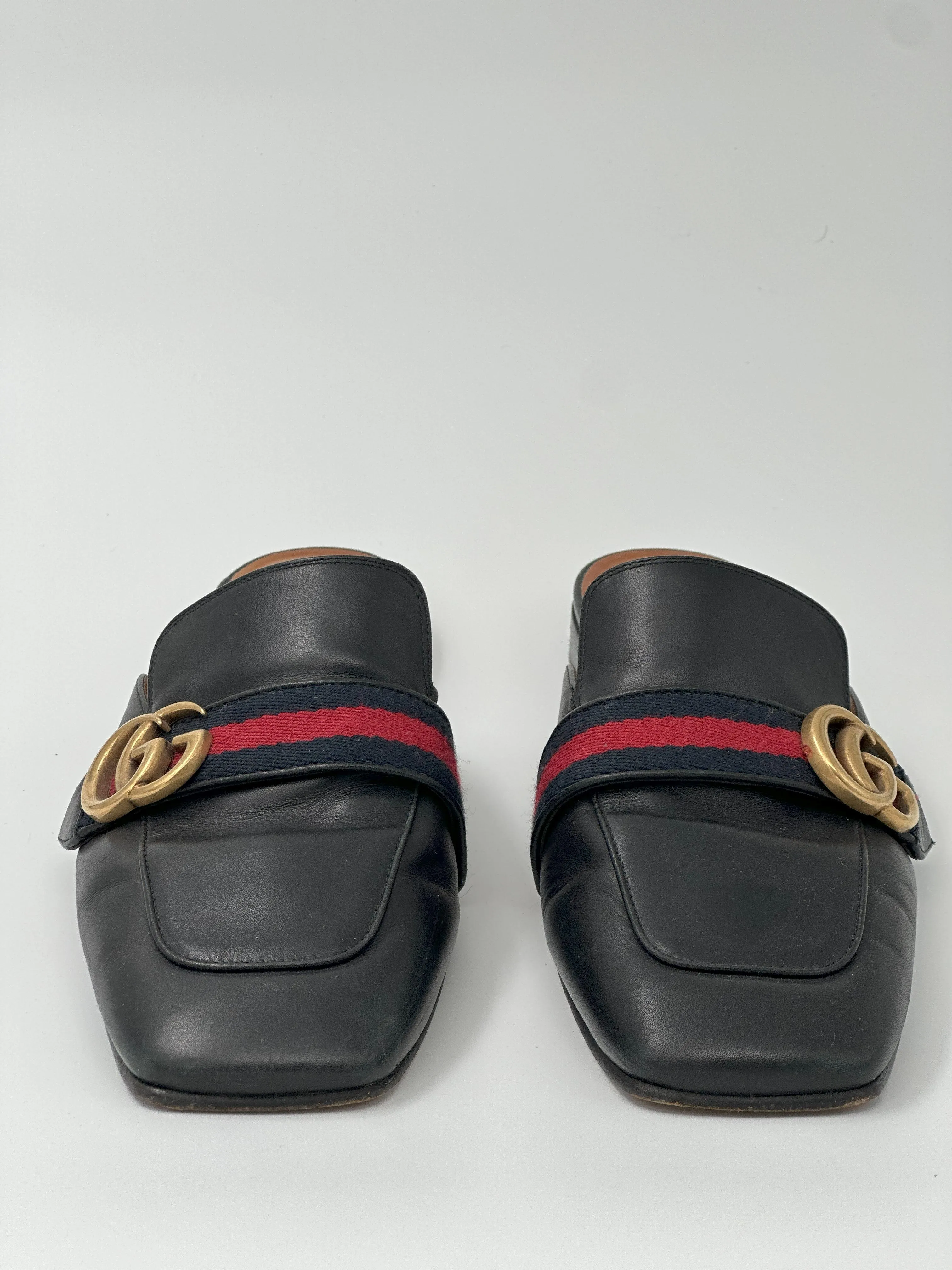 GUCCI Black Slip-On Mules