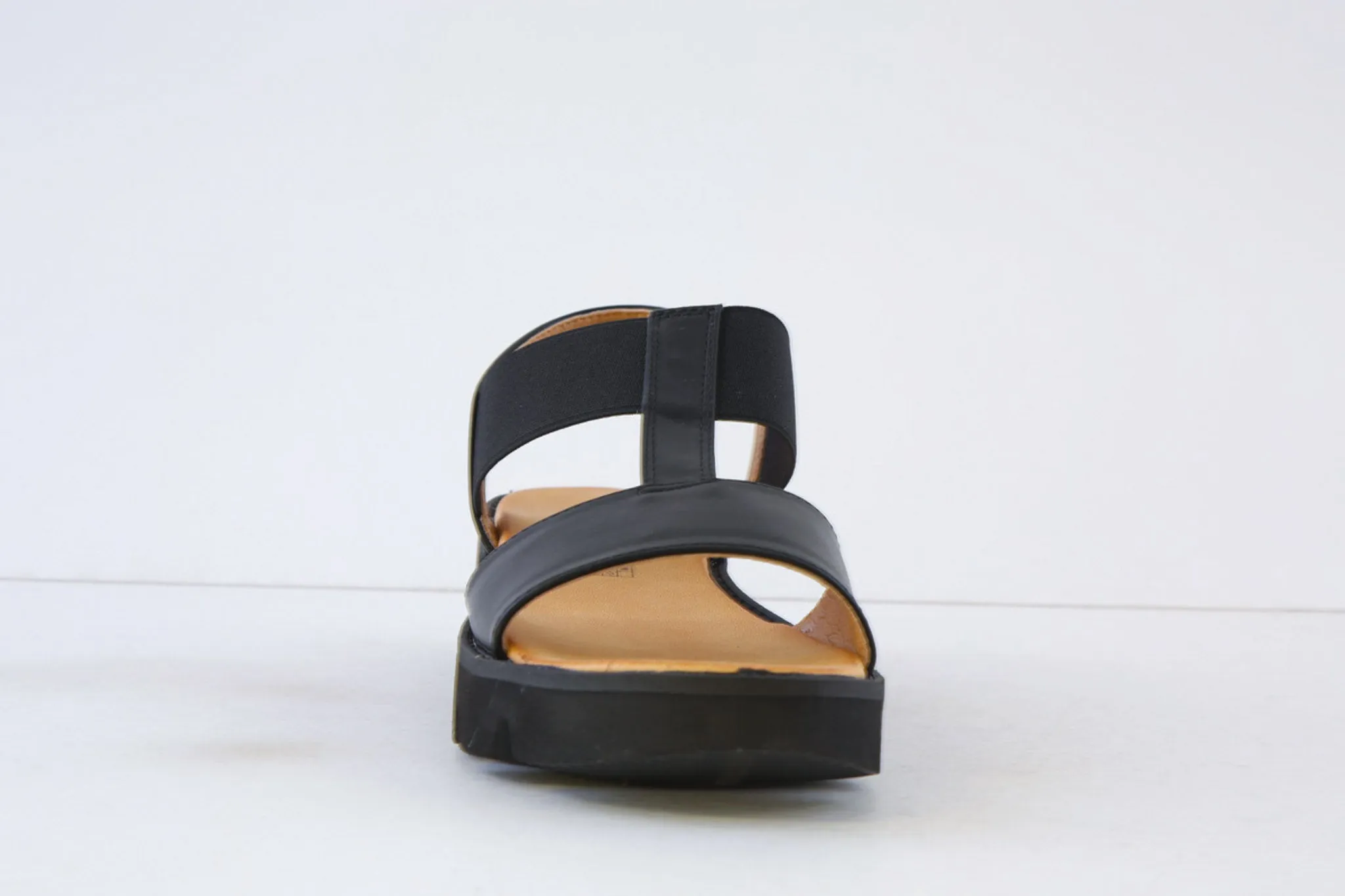HEAVENLY FEET - RITZ A CHUNKY FLAT SANDAL - BLACK