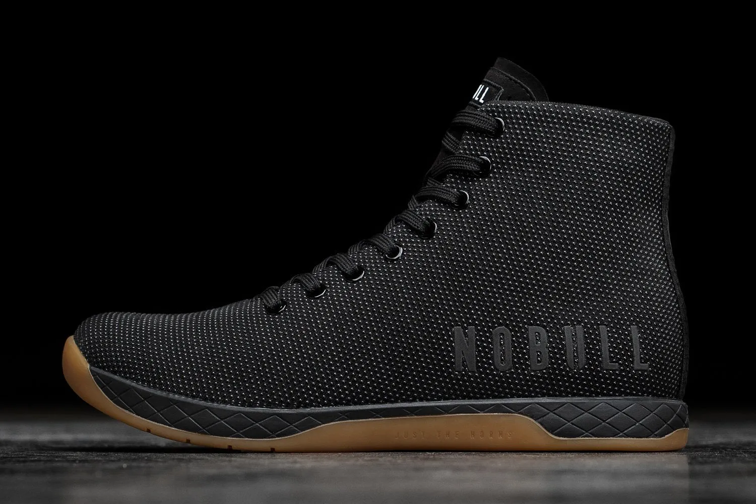 HIGH-TOP BLACK GUM TRAINER (MEN'S)