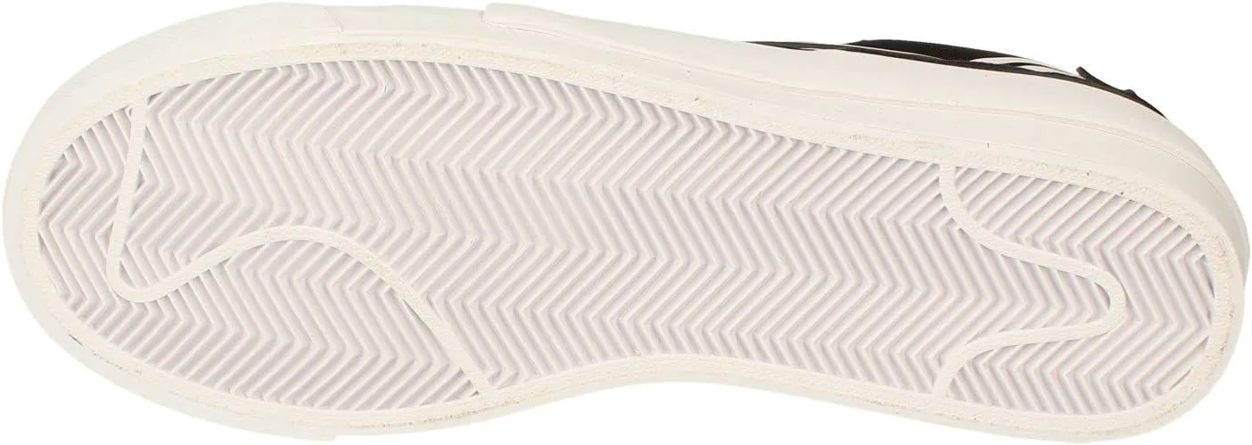 NIKE Men's Tennis Shoe
