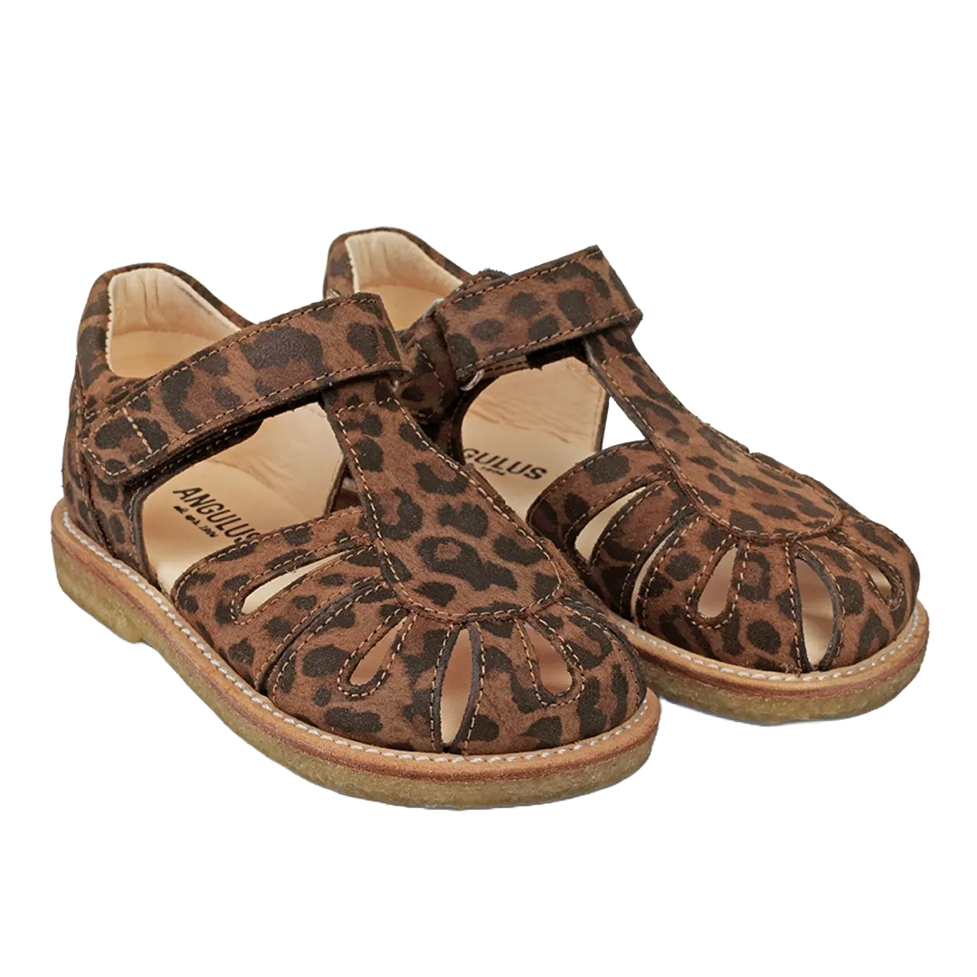 Sandal with adjustable velcro closure