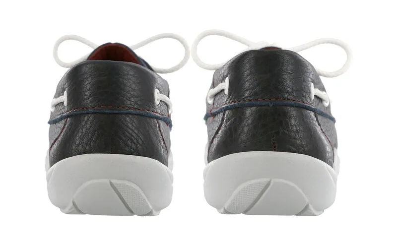 SAS Women's Catalina Lace Up Boat Shoe Navy