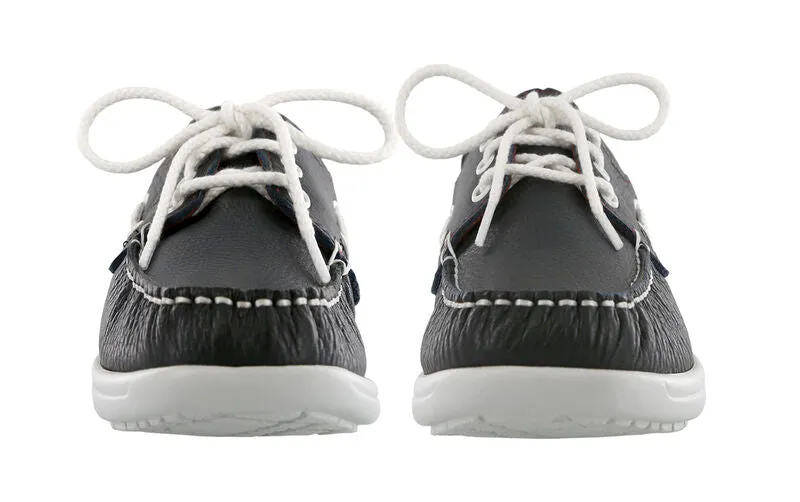 SAS Women's Catalina Lace Up Boat Shoe Navy