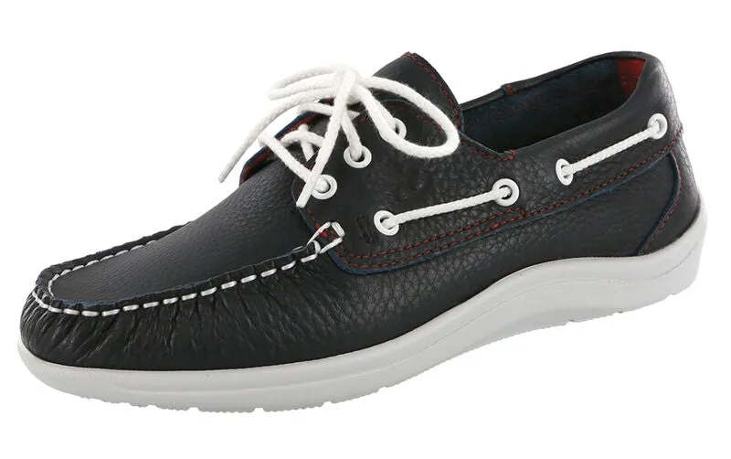 SAS Women's Catalina Lace Up Boat Shoe Navy