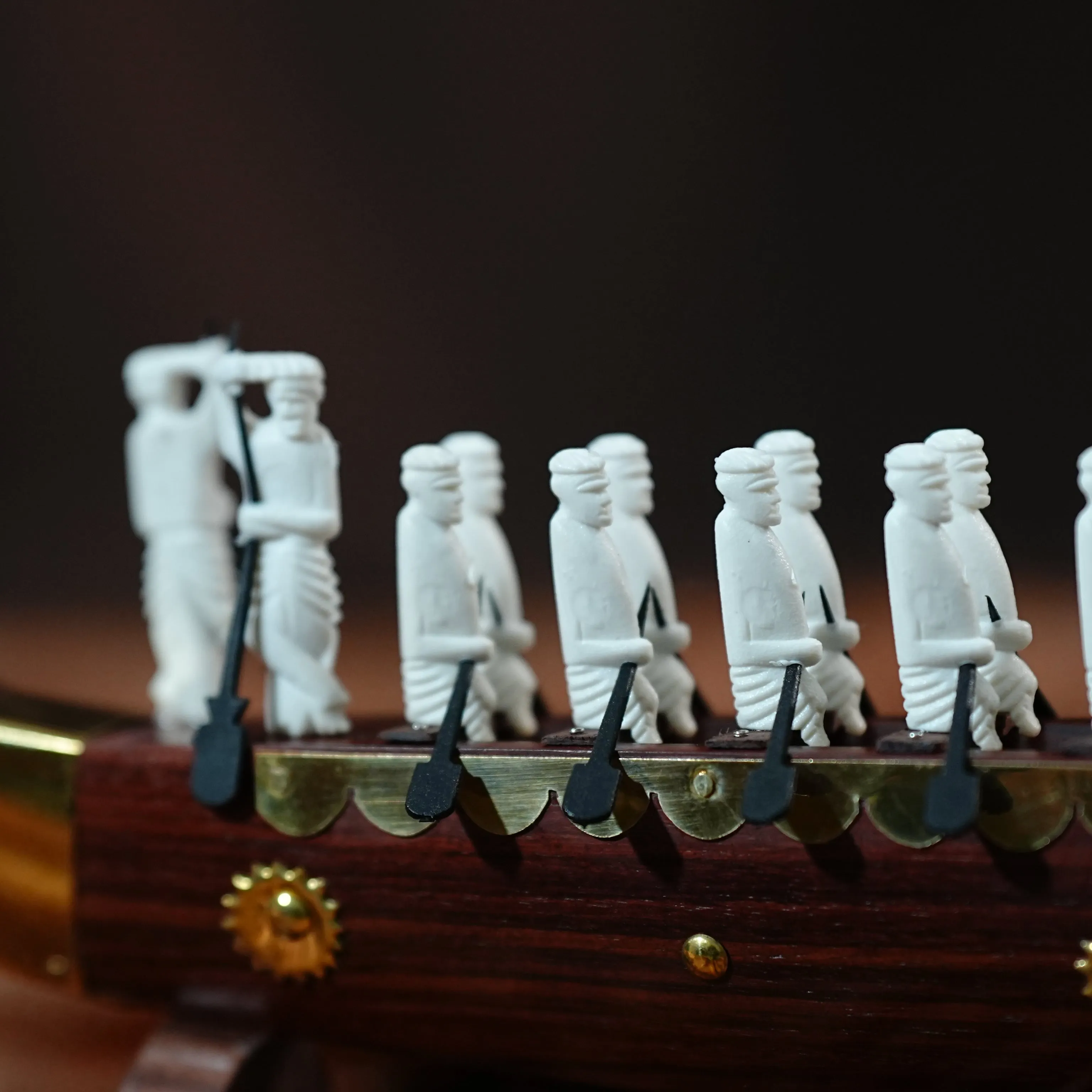 Snake Boat (White Men)